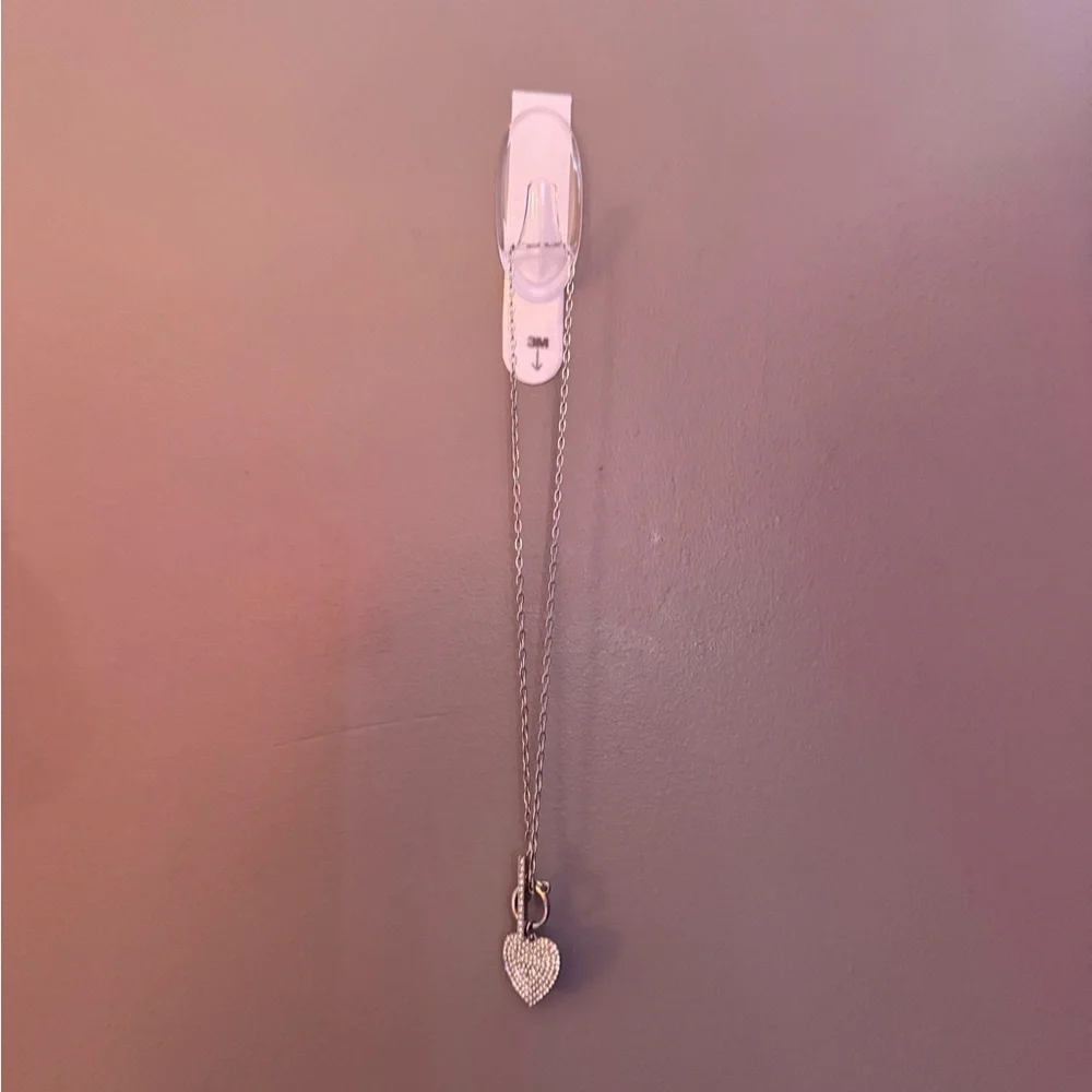 Elegant Sparkly Silver Heart Pendant Necklace - Picture 2 of 5